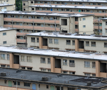 築年数が古く、解体・改修を予定している建物のイメージ